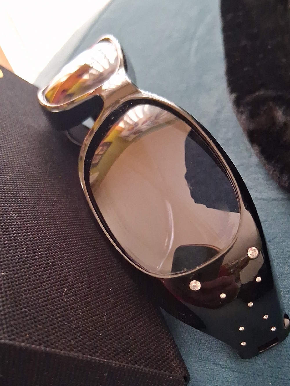 Black Women's Fashion Sunglasses with Crystal Accents & Case